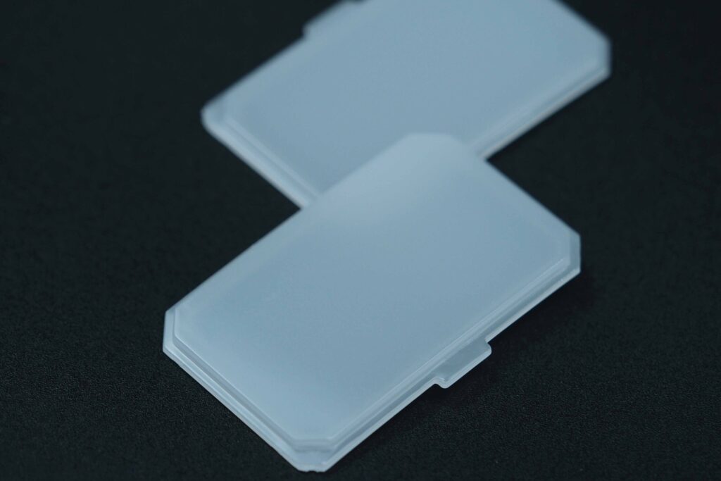 white cover plate_1