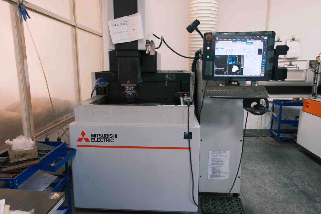 Mitsubishi Electric SG8_EDM_1